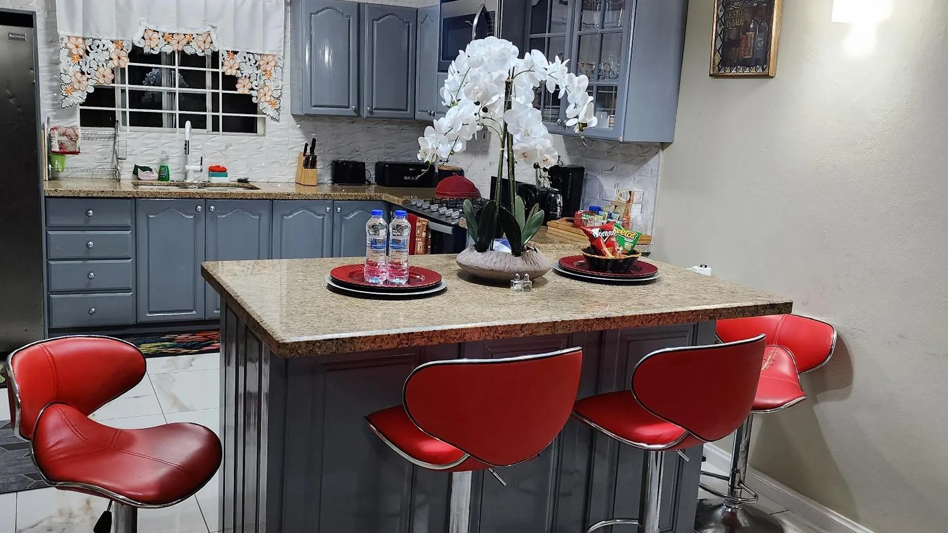 Apartmán Spacious Luxury 3 Bed Rooms In Kingston